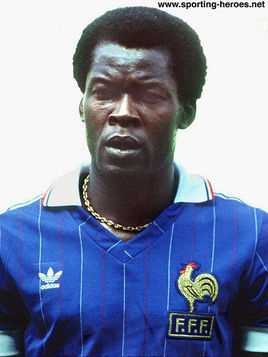 特雷索尔(Moustapha Tresor Kangambu)