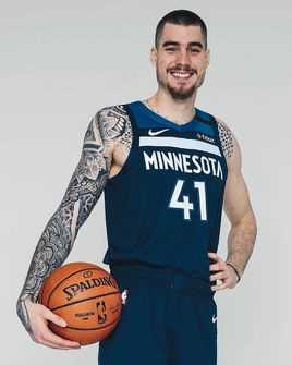 胡安-埃尔南戈麦斯(Juan Hernangomez)